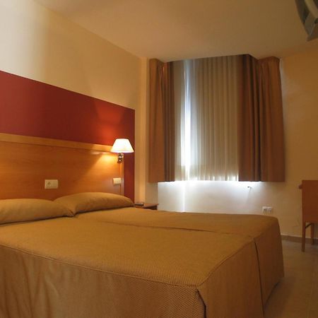 Hostal Ciudad De Caparra Carcaboso Zimmer foto