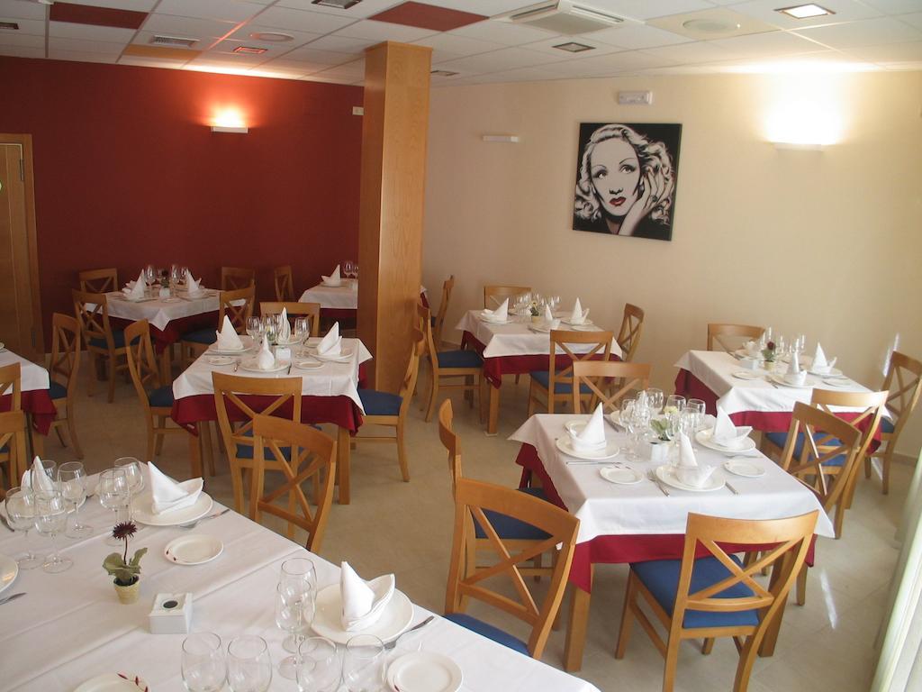 Hostal Ciudad De Caparra Carcaboso Exterior foto